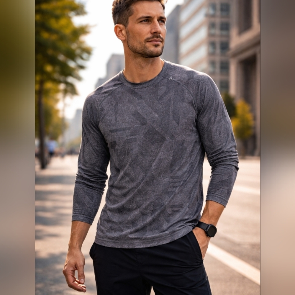Lululemon Athletica Gray Patterned Long Sleeve Top Athletic Activewear Training